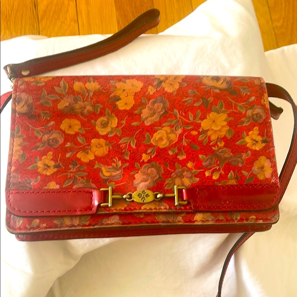 Patricia Nash Red Cross body purse